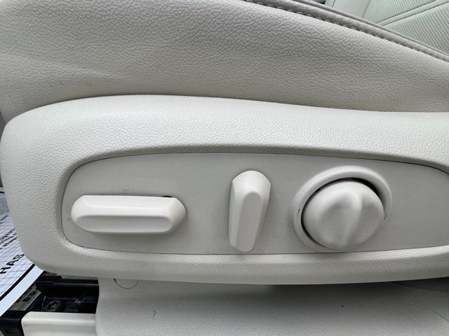used 2023 GMC Acadia car, priced at $37,900