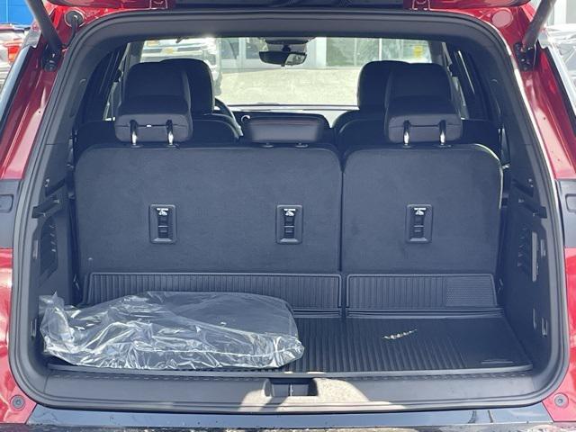 new 2025 Chevrolet Traverse car, priced at $57,264
