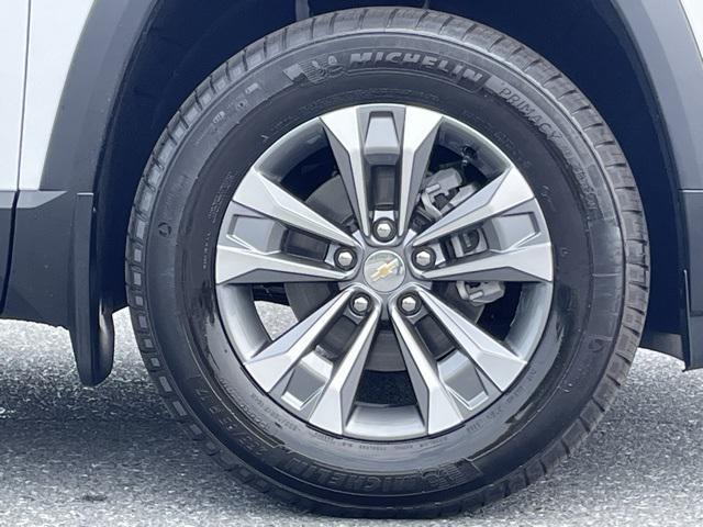 new 2026 Chevrolet Equinox car, priced at $29,645