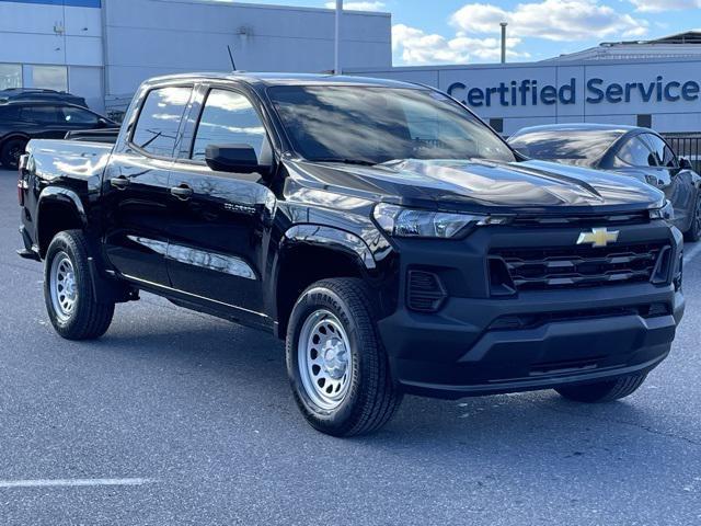 new 2025 Chevrolet Colorado car, priced at $32,495