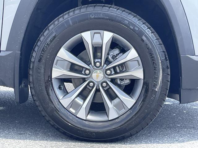 new 2026 Chevrolet Equinox car, priced at $32,580