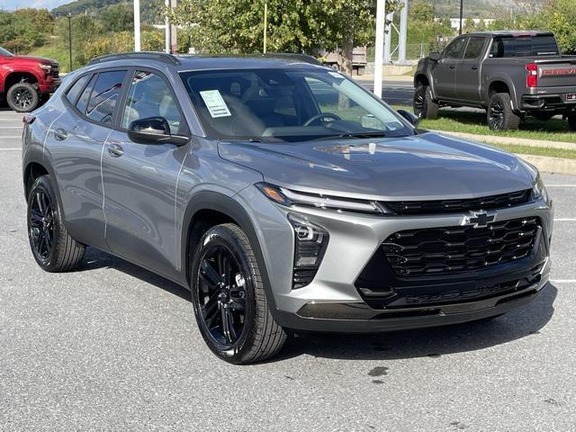 new 2025 Chevrolet Trax car, priced at $26,310