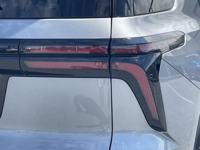 new 2025 Chevrolet Traverse car, priced at $47,815