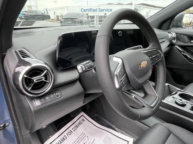 new 2026 Chevrolet Equinox car, priced at $33,490