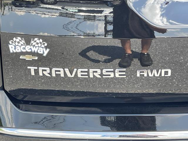 used 2022 Chevrolet Traverse car, priced at $38,900
