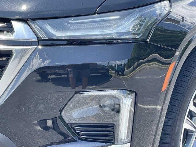 used 2022 Chevrolet Traverse car, priced at $38,900