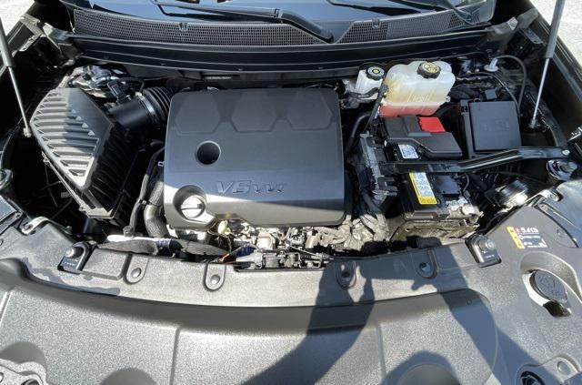used 2022 Chevrolet Traverse car, priced at $38,900
