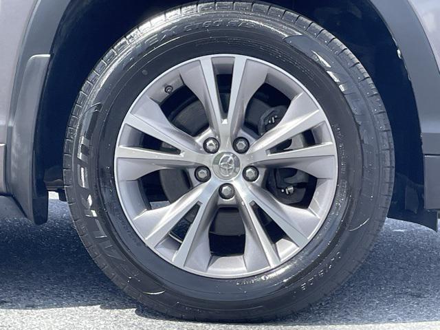 used 2014 Toyota Highlander car, priced at $12,900