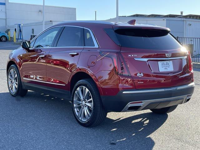 used 2024 Cadillac XT5 car, priced at $39,900