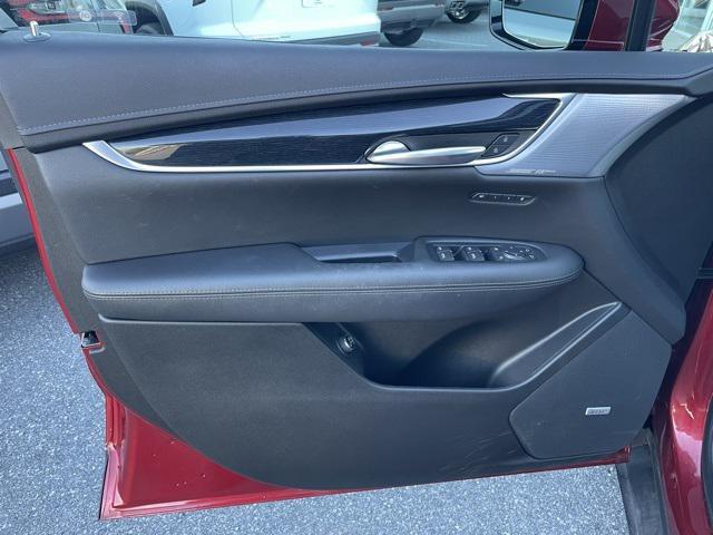 used 2024 Cadillac XT5 car, priced at $39,900