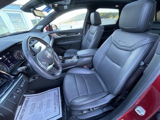 used 2024 Cadillac XT5 car, priced at $39,900