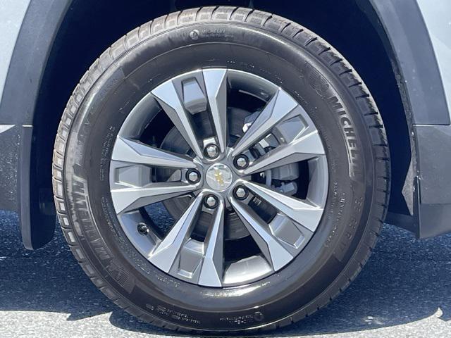 new 2026 Chevrolet Equinox car, priced at $33,635