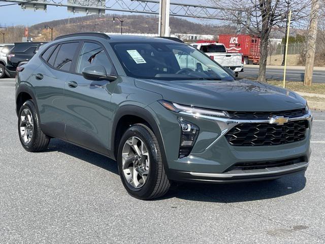 new 2025 Chevrolet Trax car, priced at $24,880