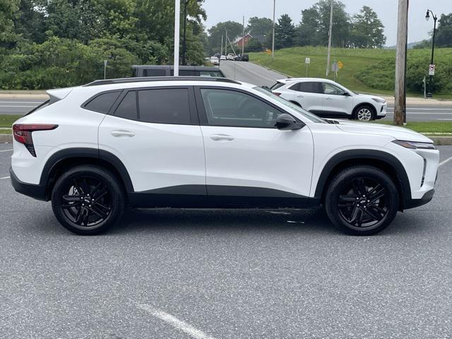 new 2025 Chevrolet Trax car, priced at $27,195