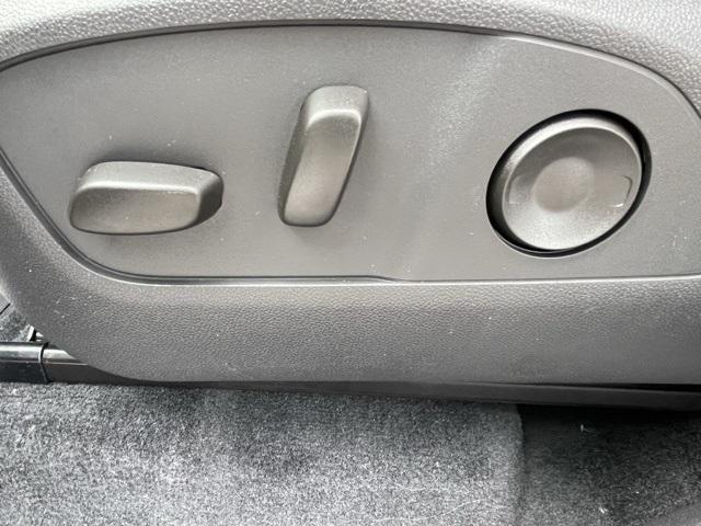 new 2026 Chevrolet Traverse car, priced at $48,130