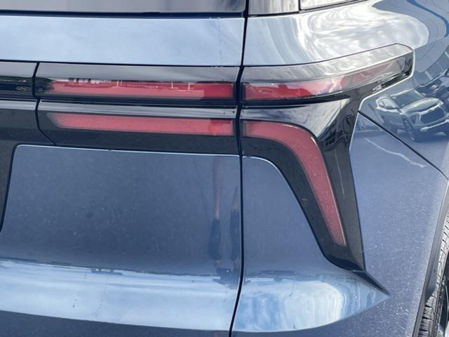 new 2026 Chevrolet Traverse car, priced at $48,130