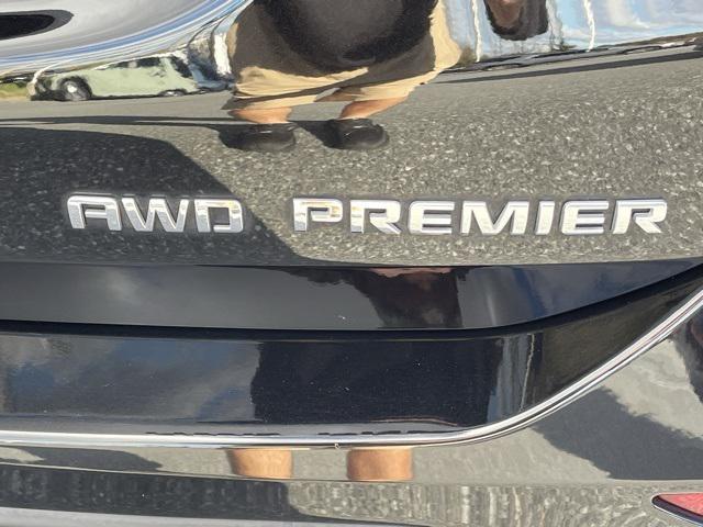 used 2022 Chevrolet Equinox car, priced at $25,900