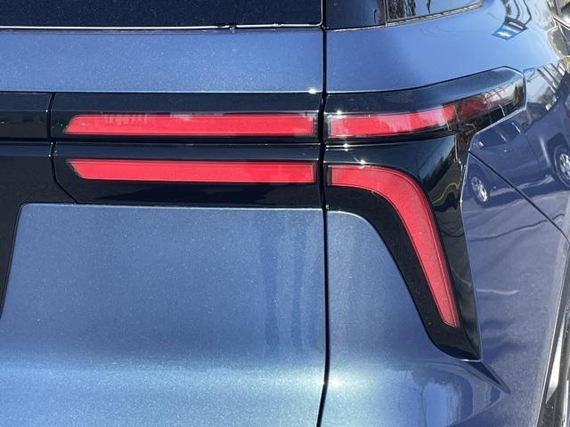 new 2026 Chevrolet Traverse car, priced at $46,240