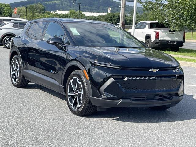 new 2025 Chevrolet Equinox EV car, priced at $32,995