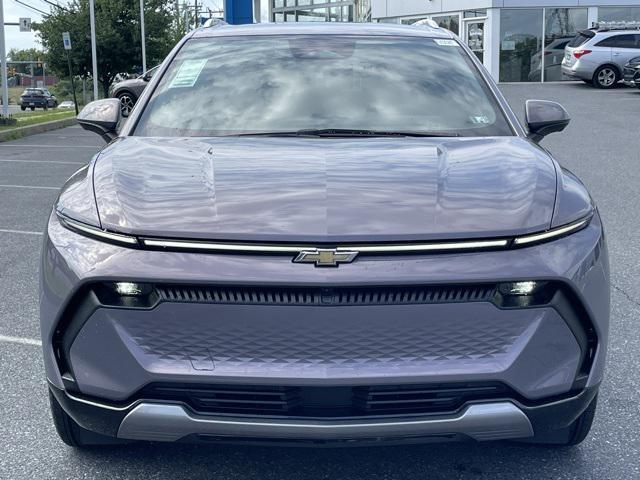 new 2025 Chevrolet Equinox EV car, priced at $38,015