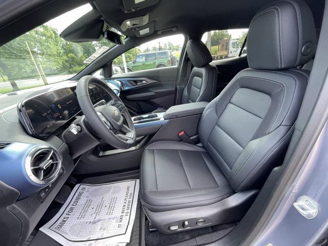 new 2025 Chevrolet Equinox EV car, priced at $38,015