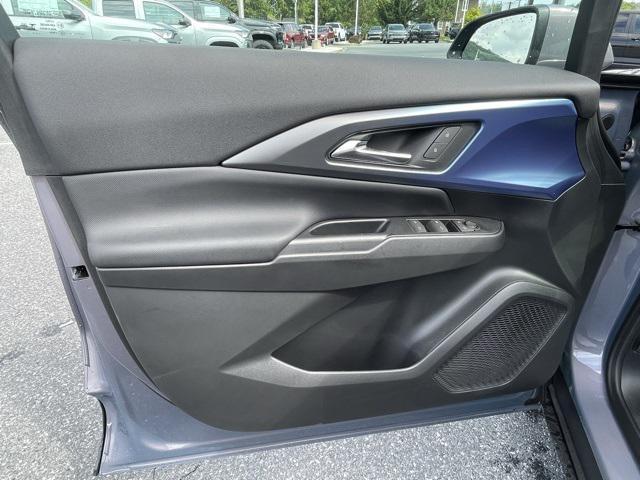 new 2025 Chevrolet Equinox EV car, priced at $38,015