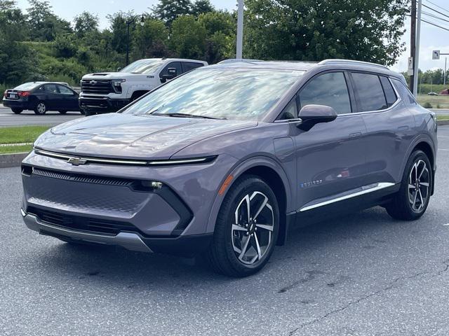 new 2025 Chevrolet Equinox EV car, priced at $38,015