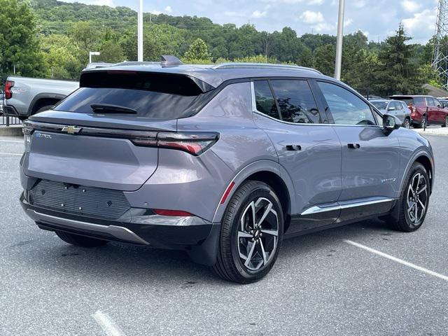 new 2025 Chevrolet Equinox EV car, priced at $38,015