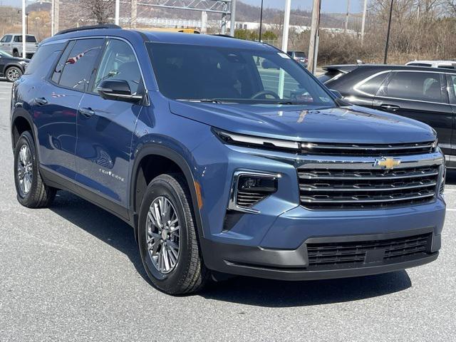 new 2025 Chevrolet Traverse car, priced at $43,180