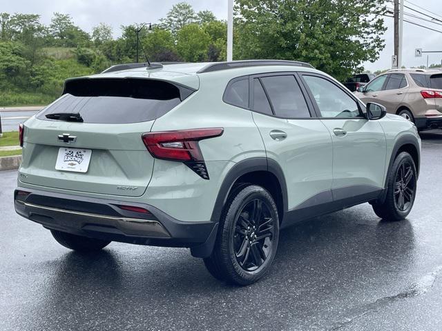 new 2025 Chevrolet Trax car, priced at $28,185