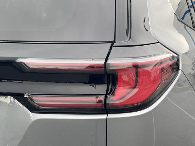 used 2025 GMC Acadia car, priced at $38,900