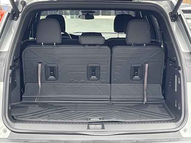 used 2025 GMC Acadia car, priced at $38,900