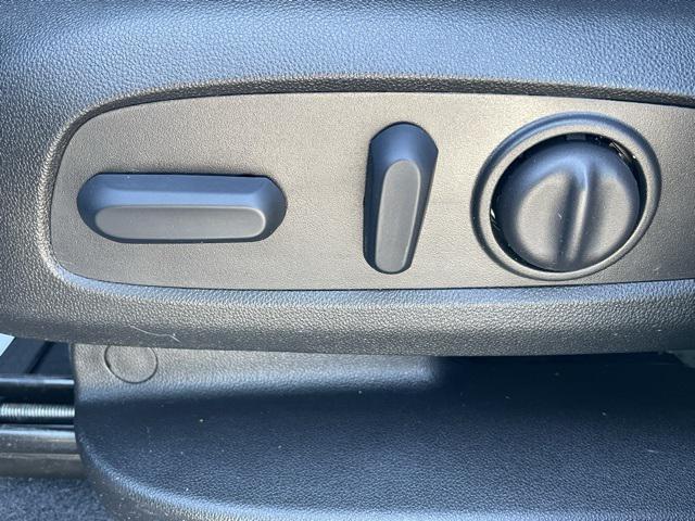 used 2024 Chevrolet Equinox car, priced at $22,900