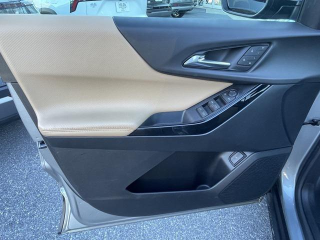 used 2025 Chevrolet Equinox car, priced at $33,900