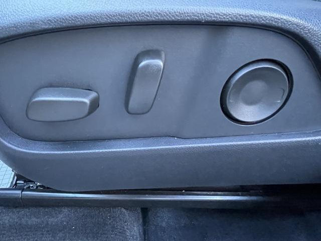 used 2025 Chevrolet Equinox car, priced at $33,900