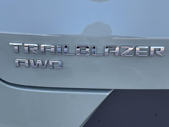 new 2025 Chevrolet TrailBlazer car, priced at $29,675