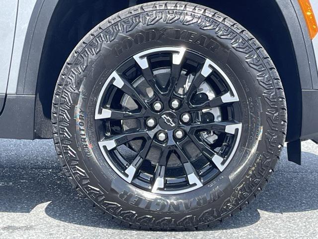 new 2025 Chevrolet Traverse car, priced at $53,070