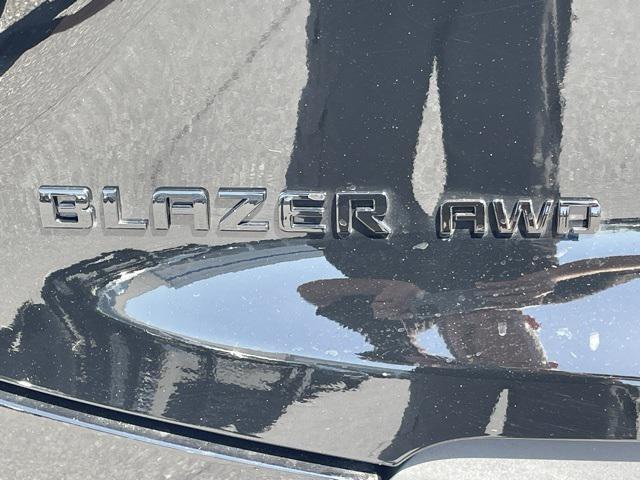 new 2025 Chevrolet Blazer car, priced at $39,555