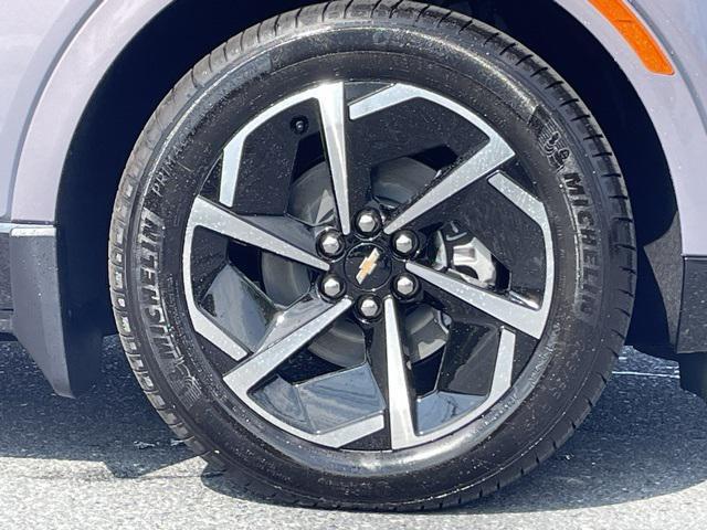 new 2025 Chevrolet Equinox EV car, priced at $38,015