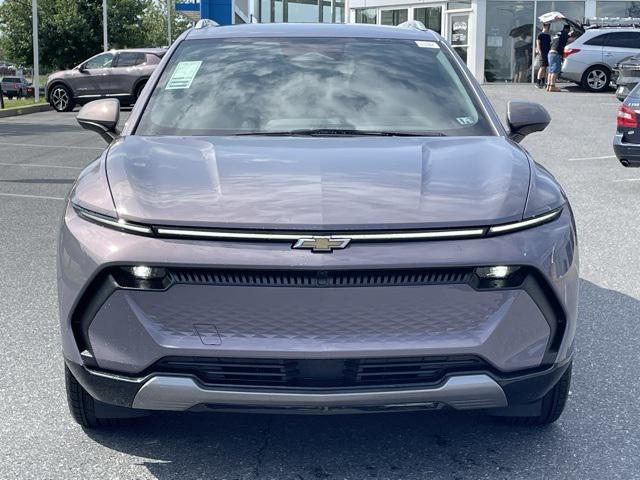 new 2025 Chevrolet Equinox EV car, priced at $38,015