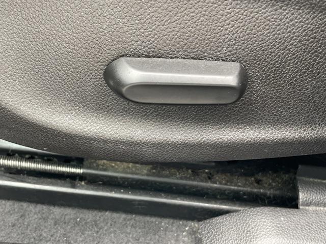 used 2014 Chevrolet Cruze car, priced at $6,900