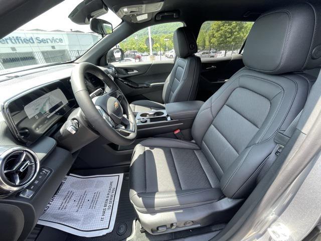 new 2026 Chevrolet Equinox car, priced at $33,635