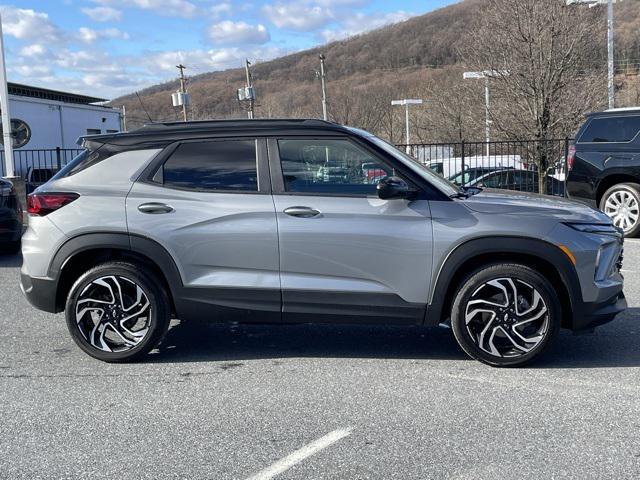 new 2025 Chevrolet TrailBlazer car, priced at $33,275