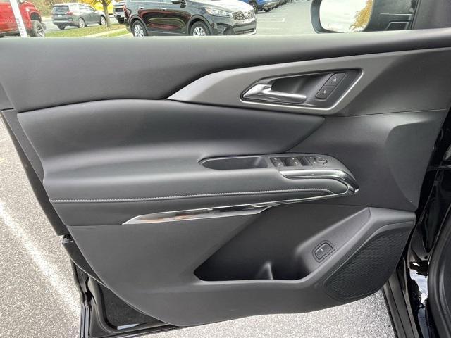 new 2026 Chevrolet Traverse car, priced at $48,525