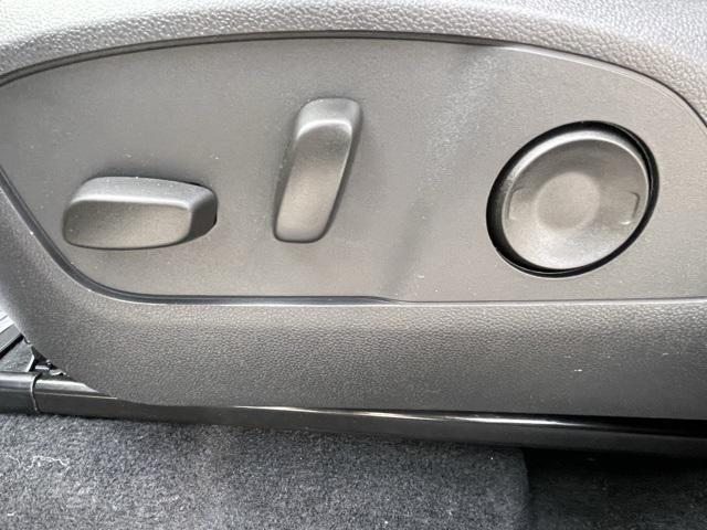 new 2026 Chevrolet Traverse car, priced at $48,525