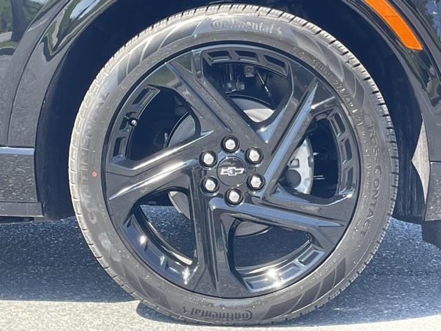 new 2025 Chevrolet Equinox EV car, priced at $39,590