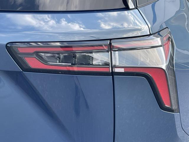 used 2025 Chevrolet Equinox car, priced at $29,900