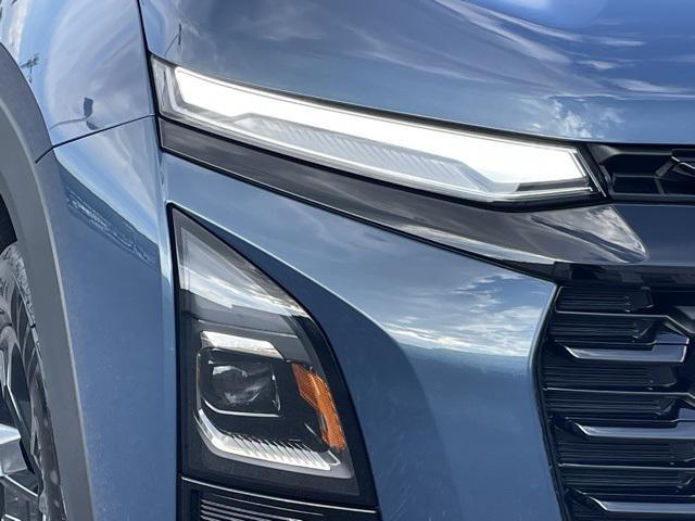 used 2025 Chevrolet Equinox car, priced at $29,900