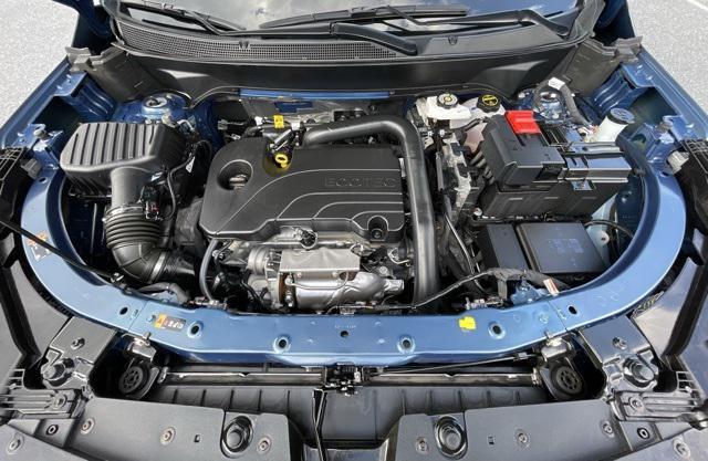 used 2025 Chevrolet Equinox car, priced at $29,900