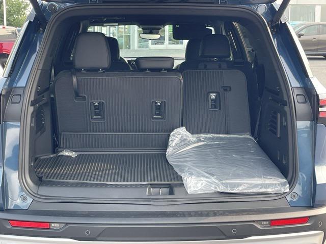 new 2026 Chevrolet Traverse car, priced at $45,345